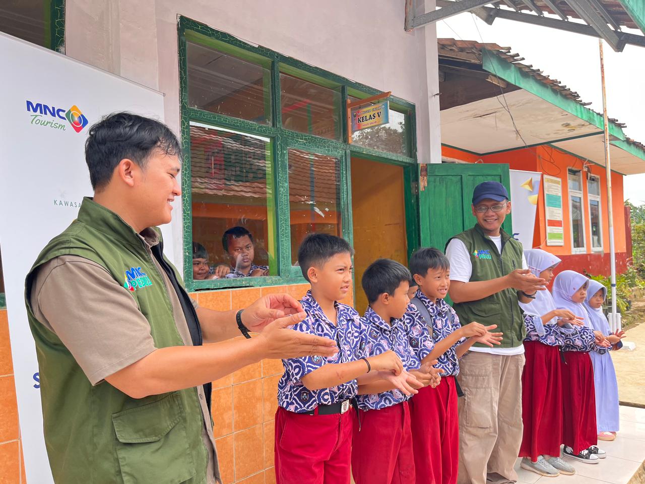 MNC Peduli dan MNC Tourism Rehabilitasi Sanitasi SDN Cibilik Sukabumi, Dukung Sekolah Sehat